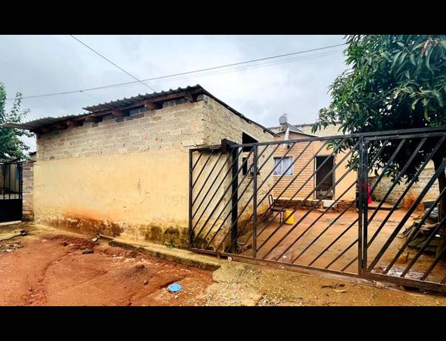 0 BEDROOM HOUSE FOR SALE IN COSMO CITY